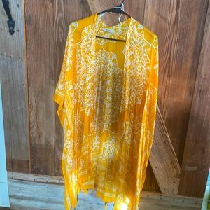 Gold and white kimono -one size fits all